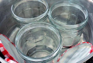 Gurken einlegen, Gläser sterilisieren