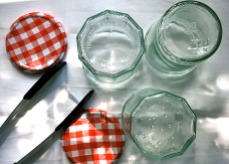 Gläser sterilisieren mit Wasserdampf